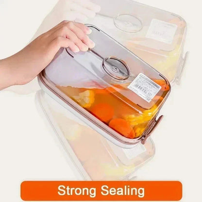 Vacuum food storage container with hand pump