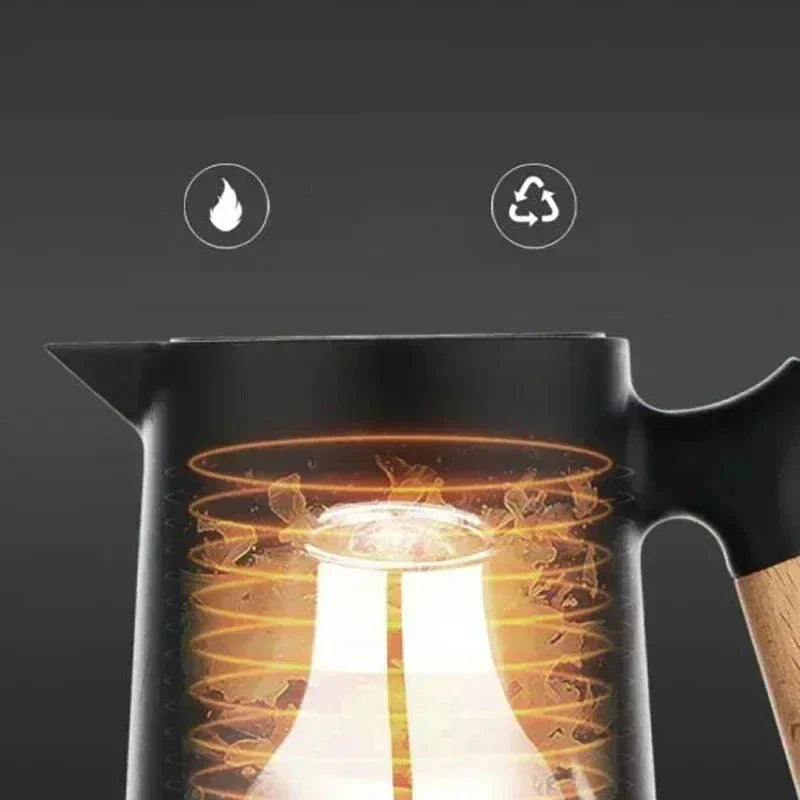 Stylish thermos bottle with long-lasting heat and cold insulation - NordicTherm