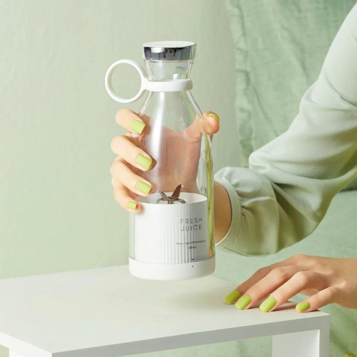 Portable Blender Bottle 420ml - fresh smoothies in seconds, wireless
